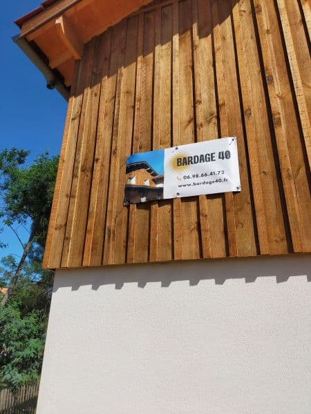 Bardage en volige à couvre-joint sur une construction bois à Mimizan-Plage